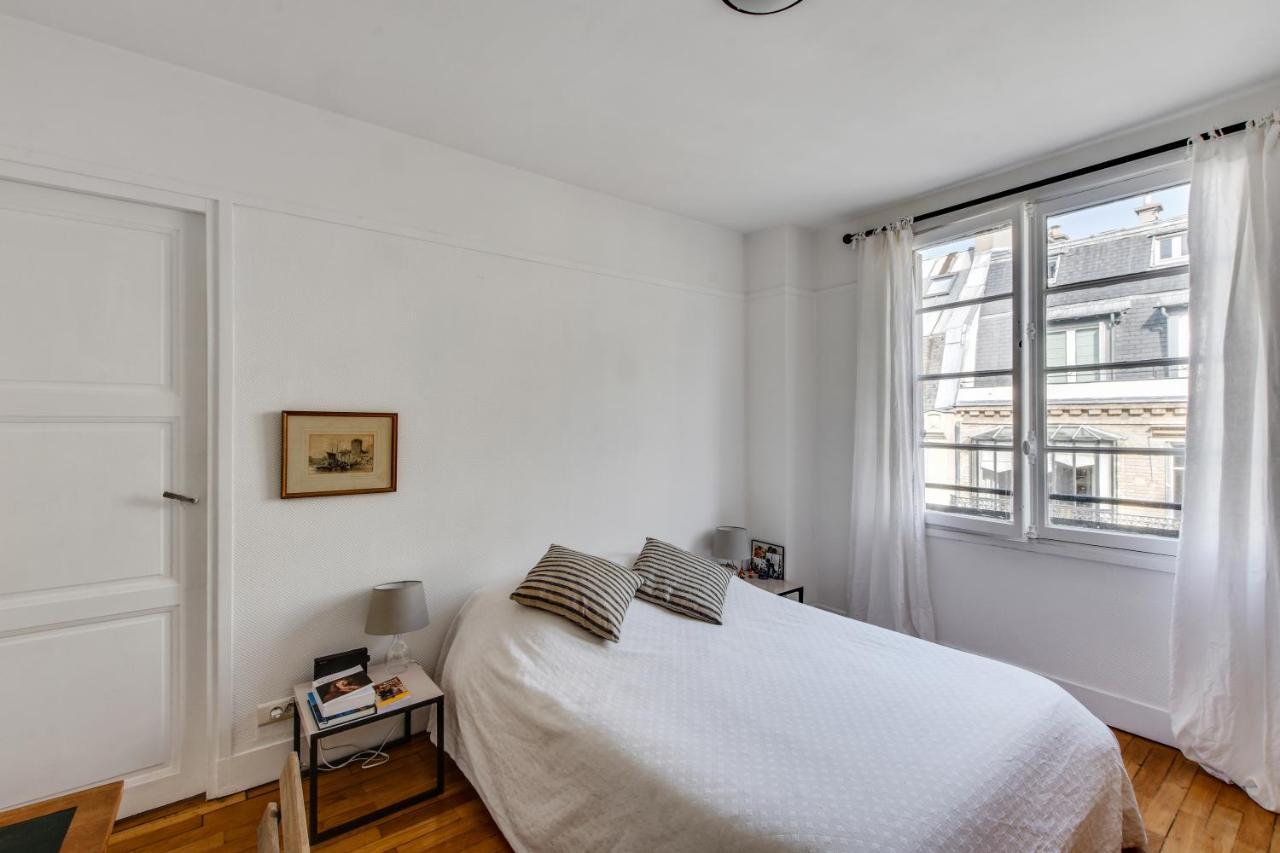 Design Apartment With Terrace By Weekome Paris Exterior foto